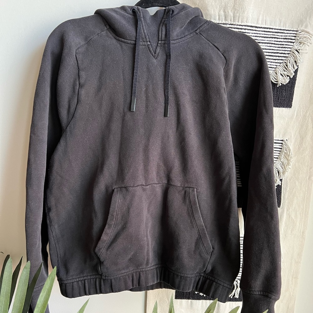 Lululemon Warm for Winter size 6 hoodie Black
